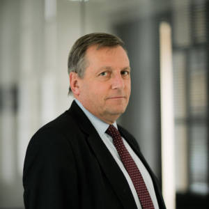 Portrait of staff member Peter Inskip